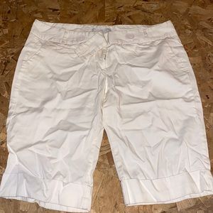 White Bermuda shorts